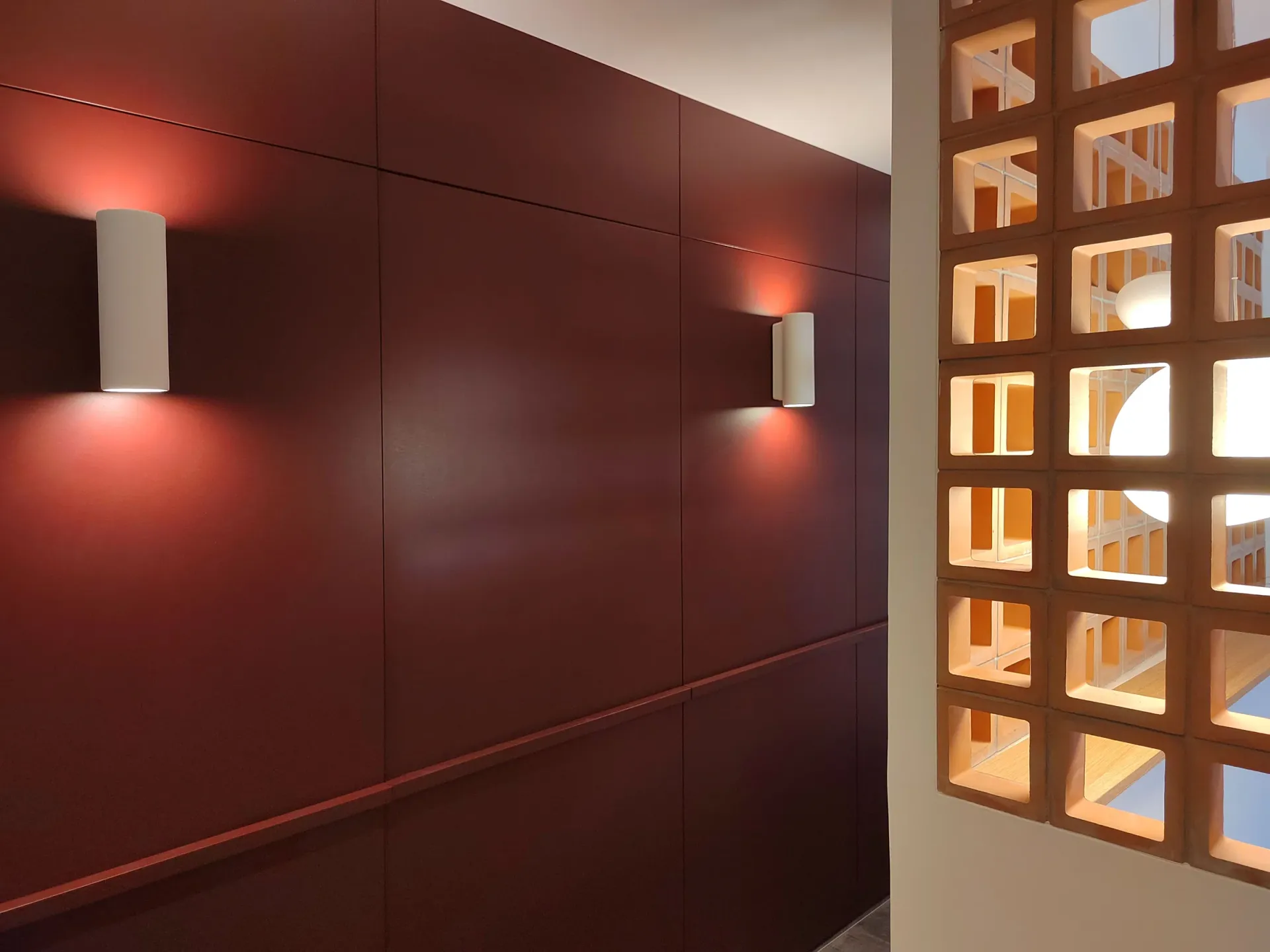 renovation suite parentale claustra en terre cuite et suspensions gregg